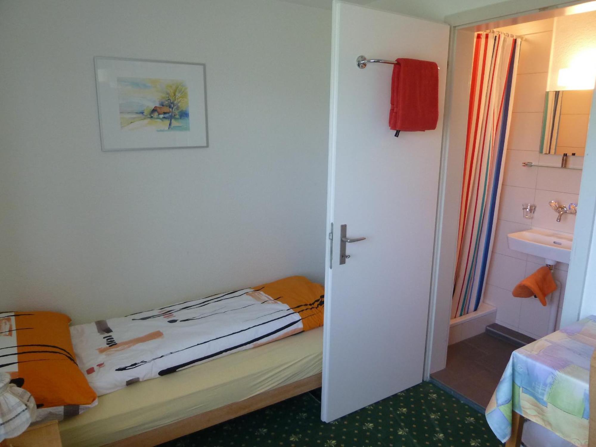 Hotel Restaurant Sunnmatt Aeschi Bei Spiez Экстерьер фото