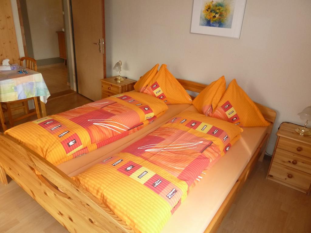 Hotel Restaurant Sunnmatt Aeschi Bei Spiez Номер фото